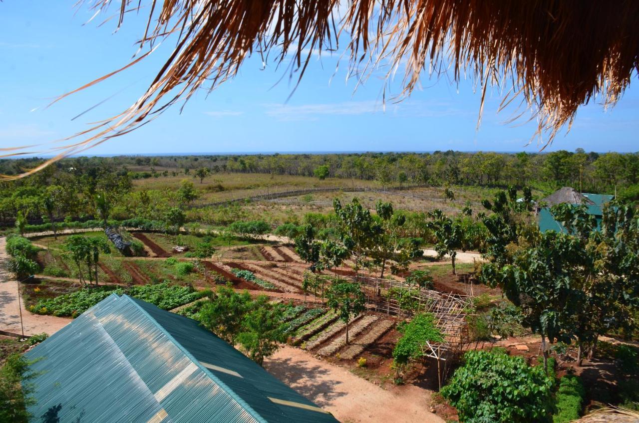 Maringi Sumba By The Sumba Hospitality Foundation Waikelo Exterior photo